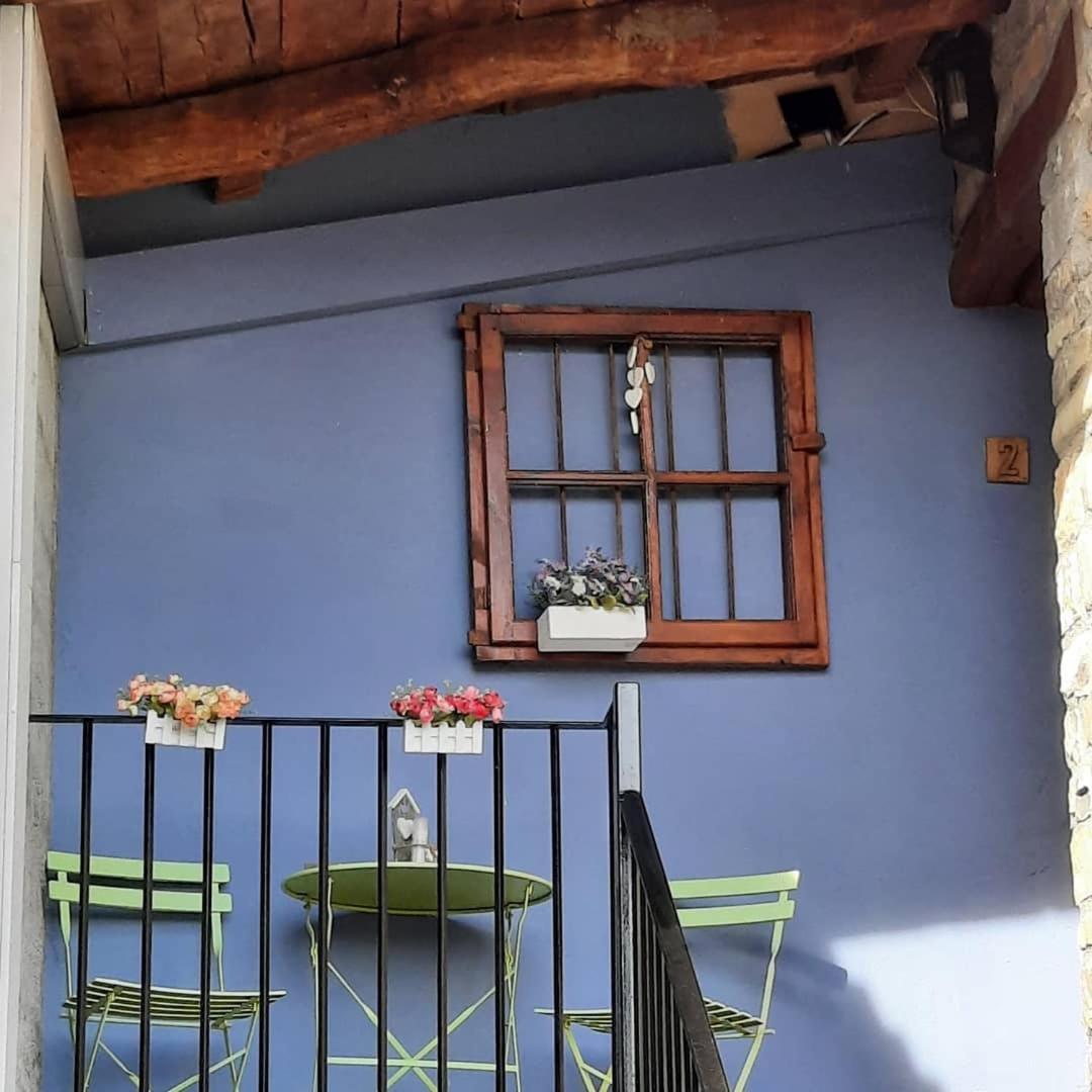 Tierrantona Apartamentos La Borda Castillon מראה חיצוני תמונה